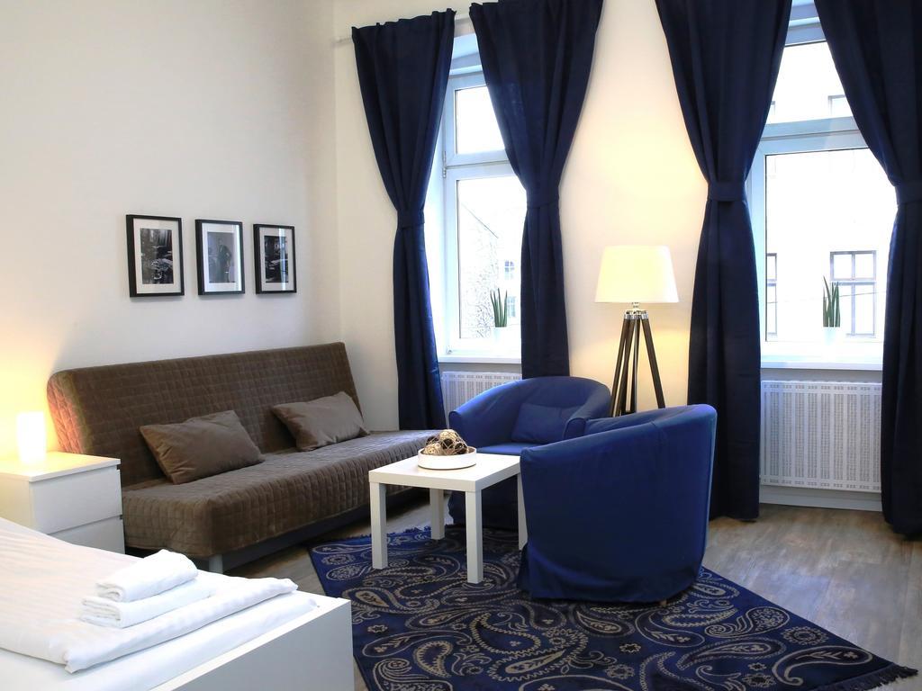 Flatprovider Comfort Eduard Apartment - Contactless Check In Vienna Room photo