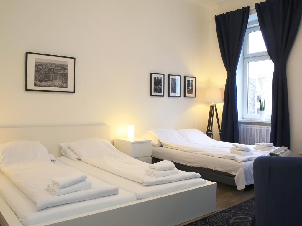 Flatprovider Comfort Eduard Apartment - Contactless Check In Vienna Room photo